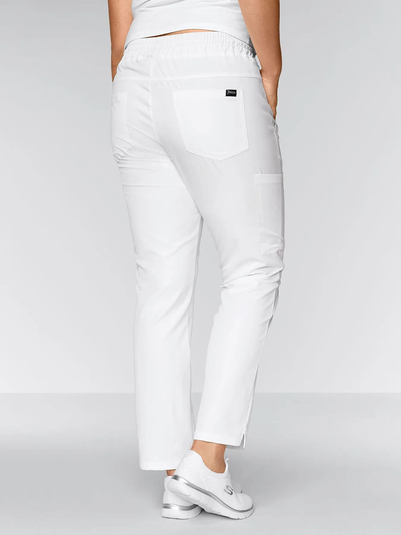 Pantalon femme à extension active – poches jambes 