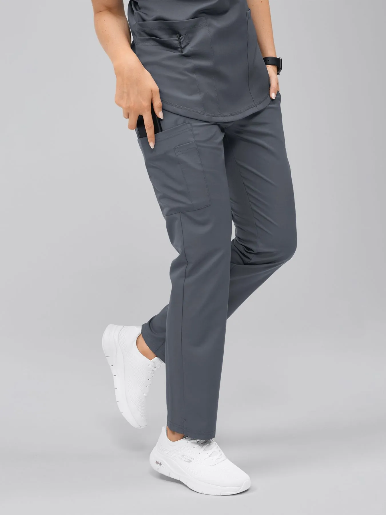 Pantalon femme à extension active – poches jambes 