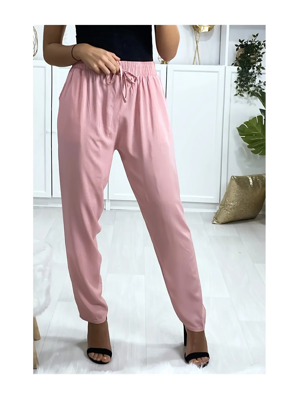 Pantalon rose en coton avec poches