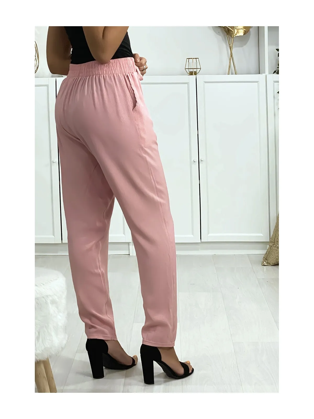 Pantalon rose en coton avec poches